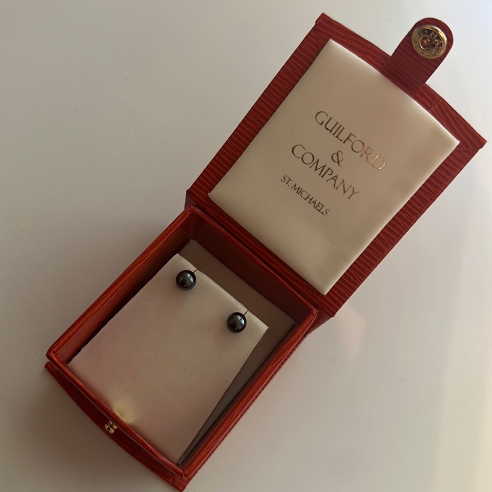 Black Pearl Earrings